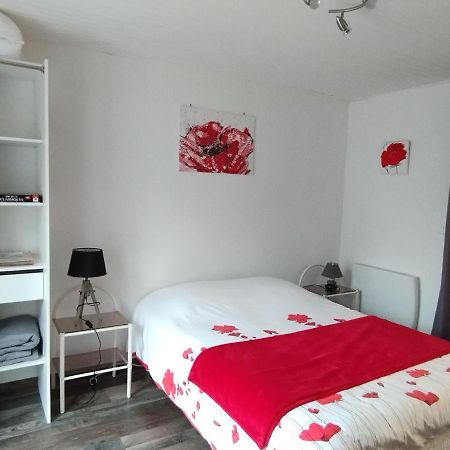 Studio Les Coquelicots Saint-Romain-sur-Cher Екстериор снимка